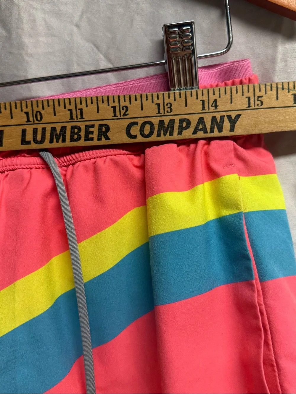 Chubbies Pink & Aqua Colorblock Swim Shorts medium M for men with back pocket - Picture 4 of 9